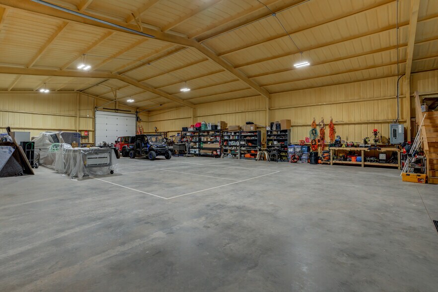 More Photos Of 604 E County Road 7200, Lubbock Office Residential For Sale