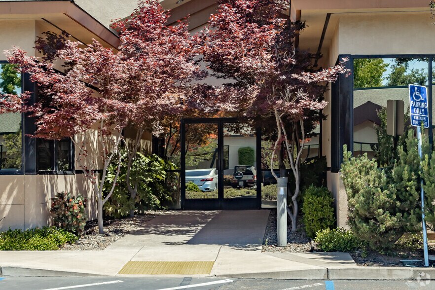 More Photos Of 1037 Suncast Ln, El Dorado Hills Office For Lease