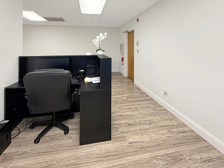 More Photos Of 422 Morris Ave, Long Branch Office For Lease