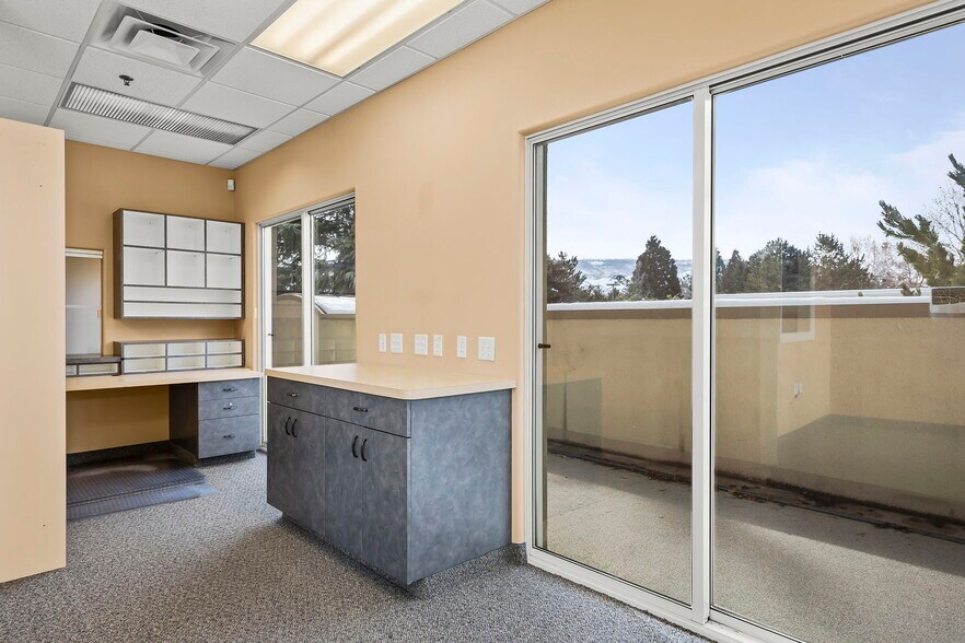 More Photos Of 645 Sierra Rose Dr, Reno Medical For Lease