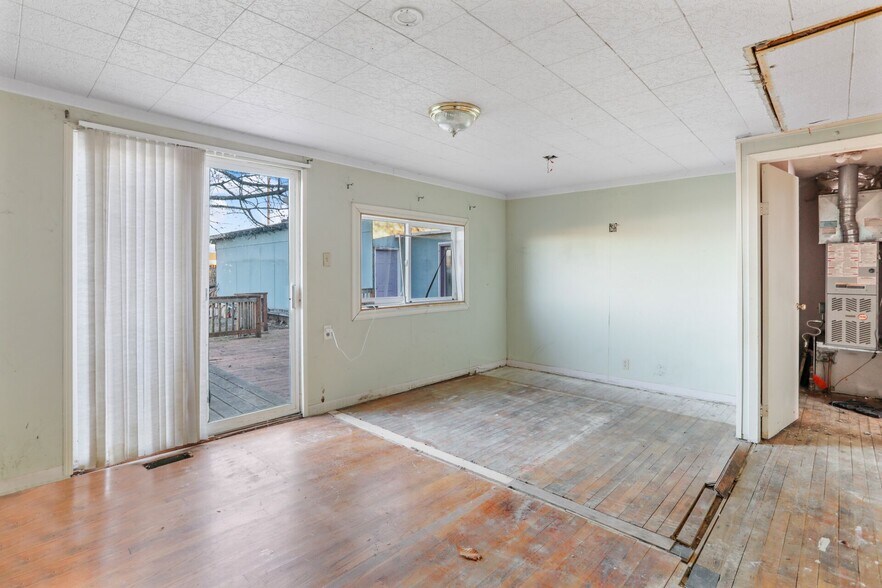 More Photos Of 6350 NE 66th Ave, Portland Flex For Sale