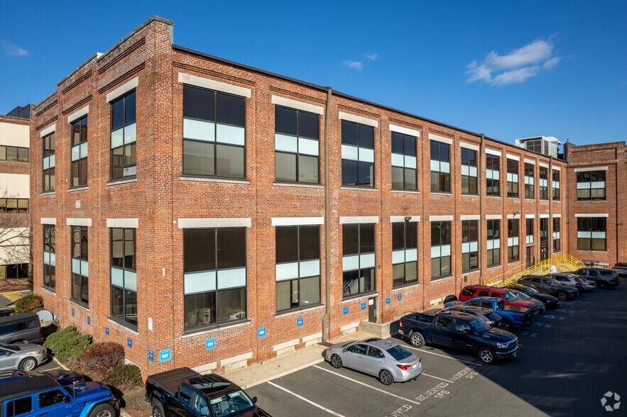 More Photos Of 171 Jersey St, Trenton Light Distribution For Lease