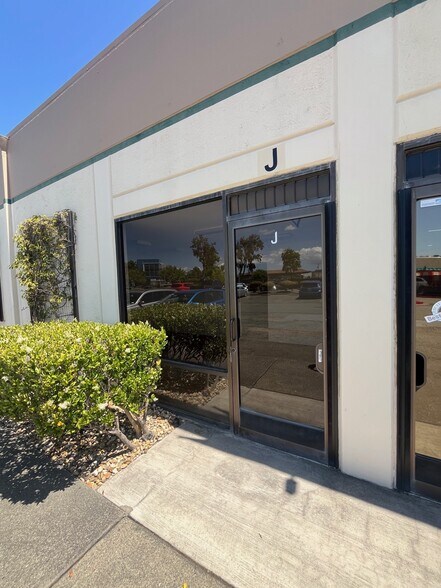 More Photos Of 3095 Kerner Blvd, San Rafael Warehouse For Lease