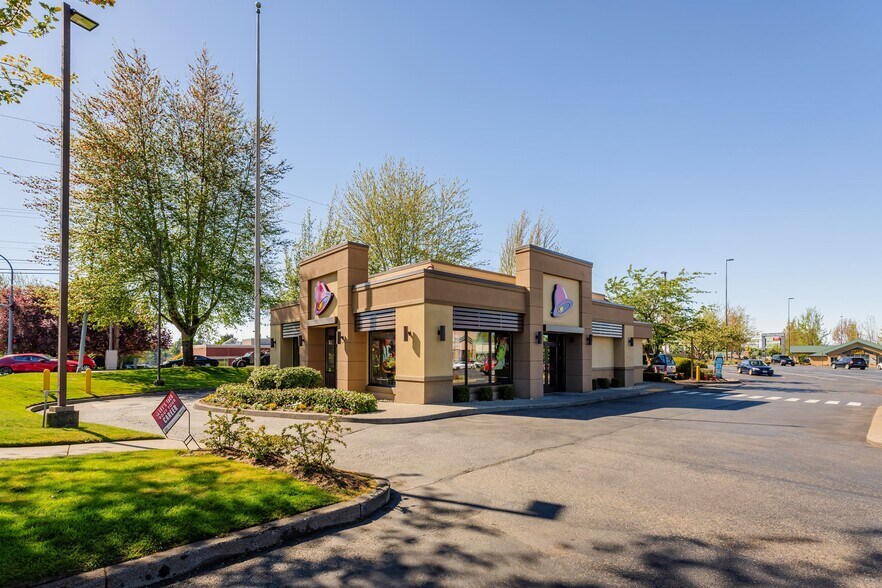 More Photos Of 303 91st Ave NE, Lake Stevens General Retail For Sale