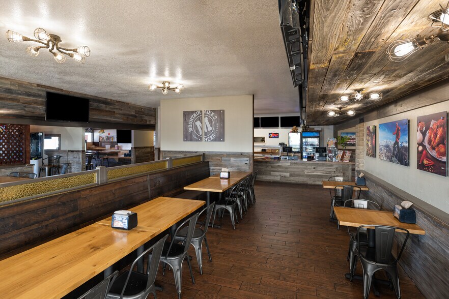 More Photos Of 888 S Main St, Fort Bragg Hotel For Sale