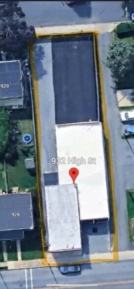 More Photos Of 932 High St, Lancaster Light Manufacturing For Lease