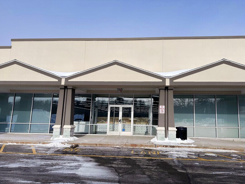 More Photos Of 270 Lafayette Rd, Seabrook Unknown For Lease