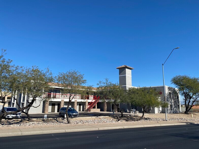 More Photos Of 1940 E Thunderbird Rd, Phoenix Medical For Lease