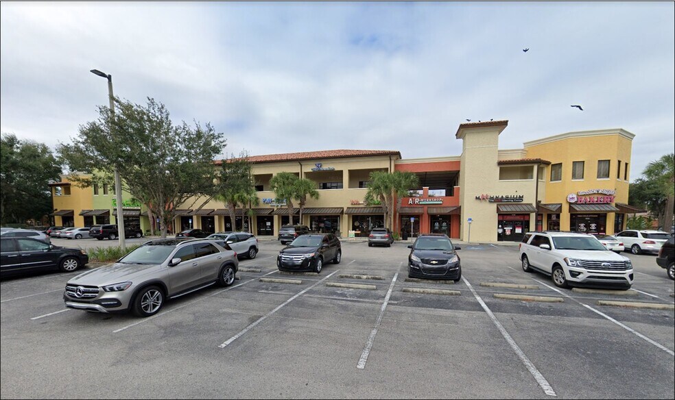 More Photos Of 1034-1050 Bloomingdale Ave, Valrico Storefront Retail Office For Sale