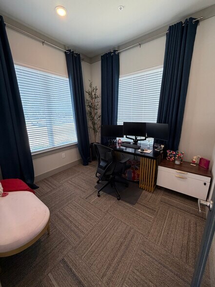 More Photos Of 1312 W Exchange Pky, Allen Medical For Lease