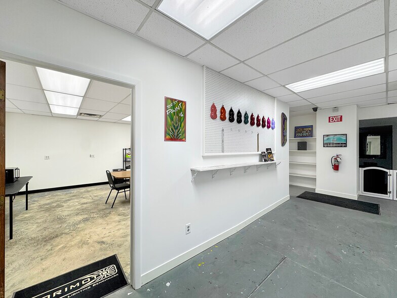 More Photos Of 1728 Sadler St, Sandusky Warehouse For Sale