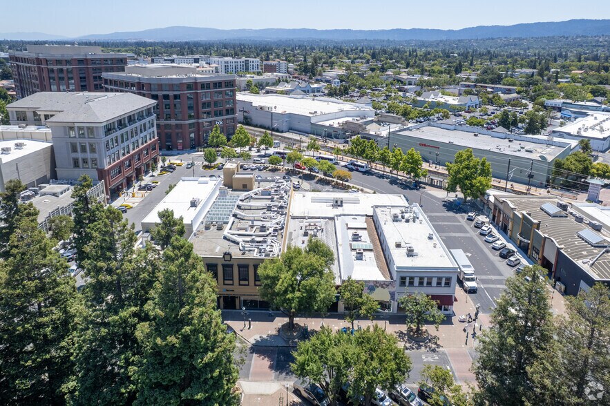 More Photos Of 2323 Broadway St, Redwood City Storefront For Lease