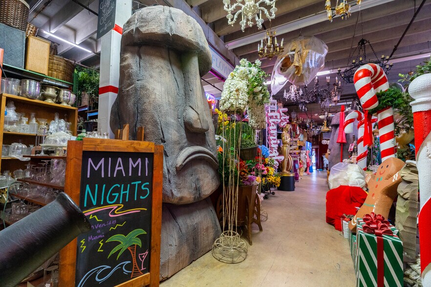 More Photos Of 1240 NW 74th St, Miami Warehouse For Sale