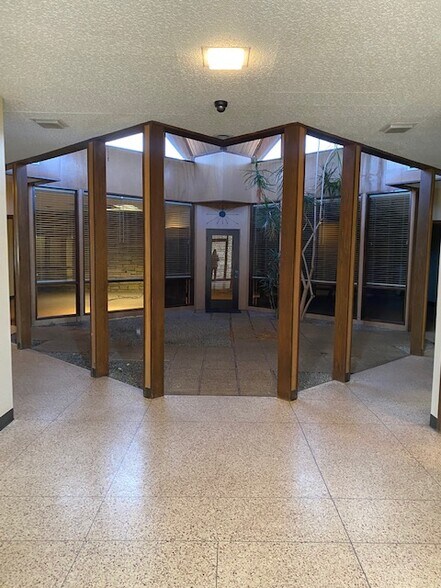 More Photos Of 2000 Cedar St, Shreveport Warehouse For Lease