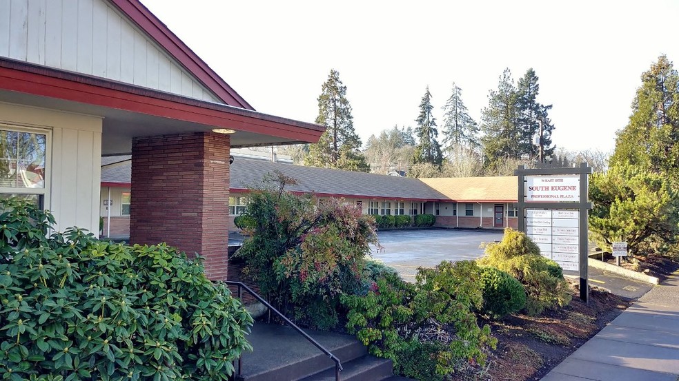 Primary Photo Of 74 E 18th Ave, Eugene Medical For Lease