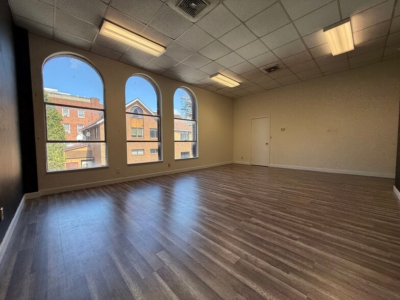 More Photos Of 66 Broad St, Stamford Office For Lease