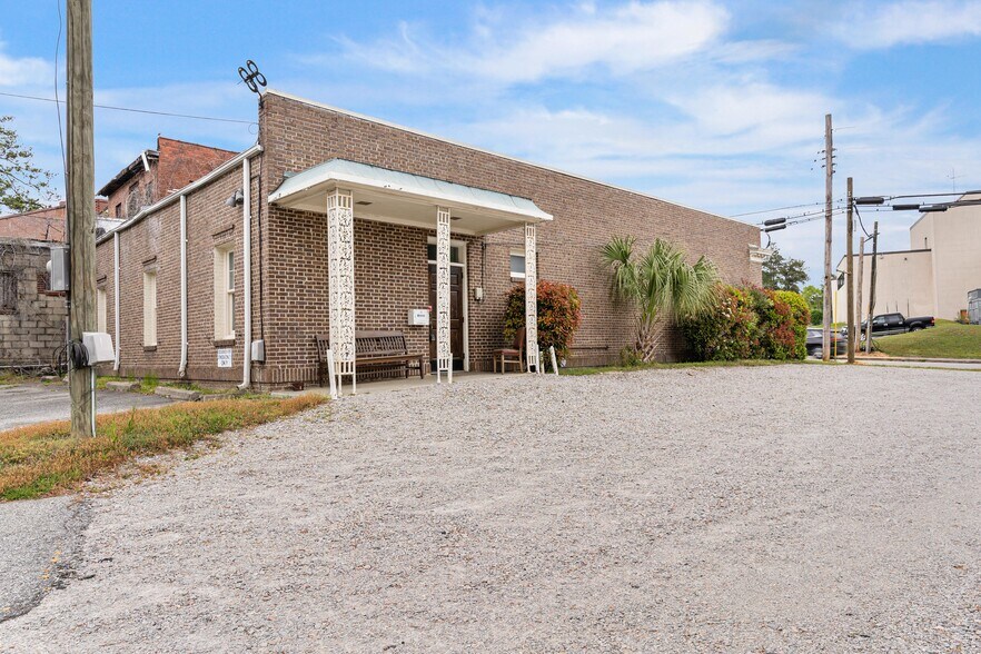 More Photos Of 941 Summers Ave, Orangeburg Medical For Sale