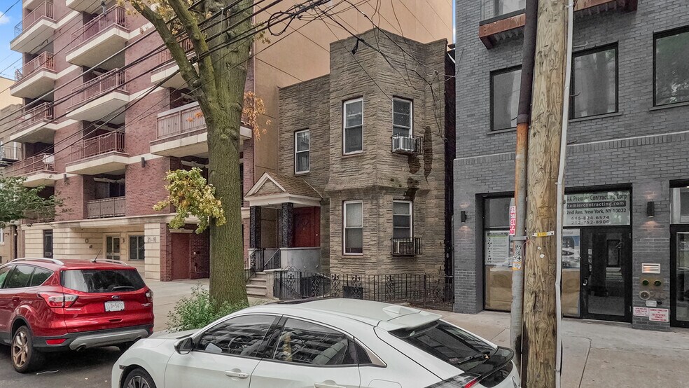 More Photos Of 21-12 31st ave, Astoria Apartments For Sale
