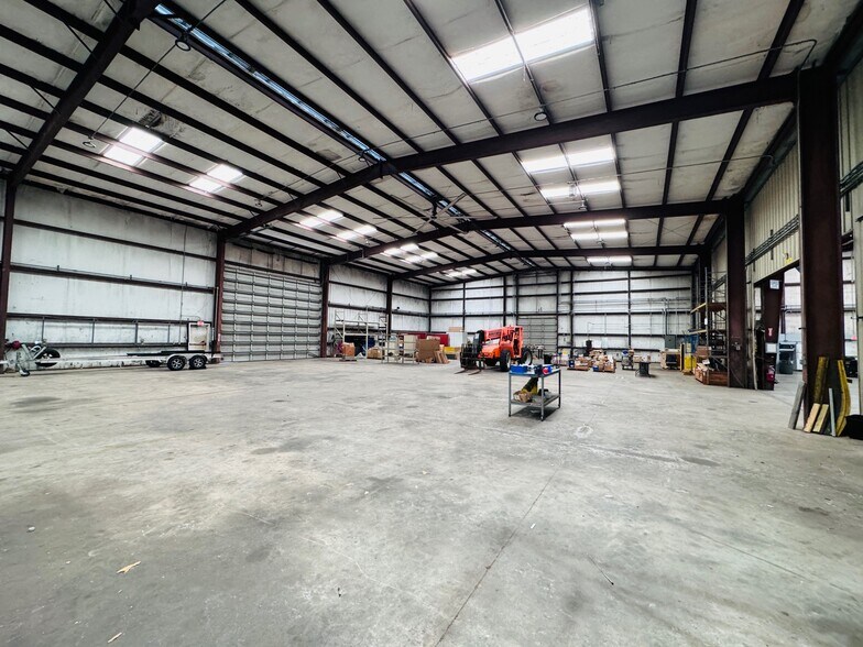 More Photos Of 2801 Sens Rd, La Porte Warehouse For Lease
