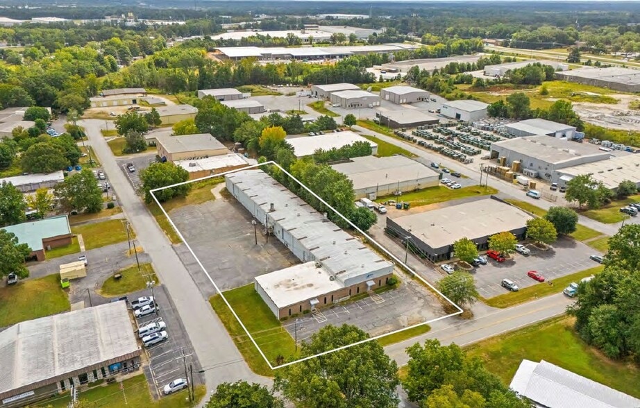 More Photos Of 201 Greer Dr, Simpsonville Warehouse For Lease