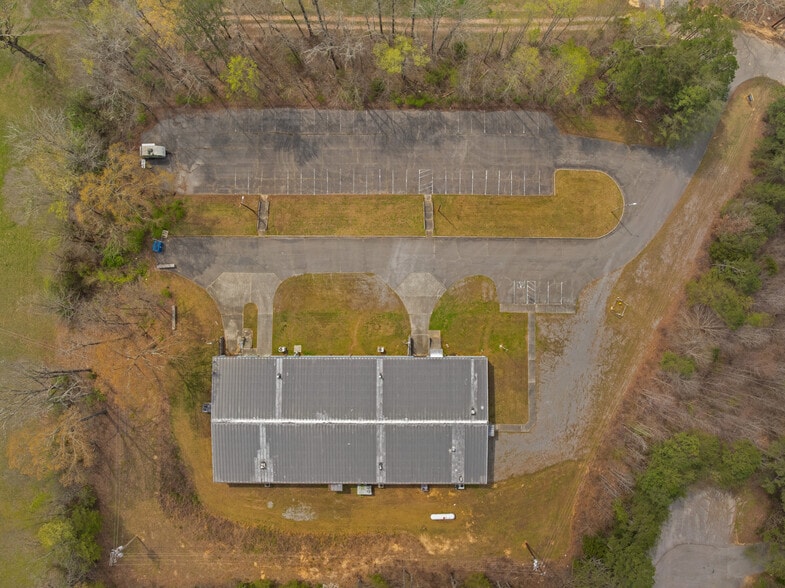 More Photos Of 205 Industrial Pike, Whitwell Manufacturing For Sale