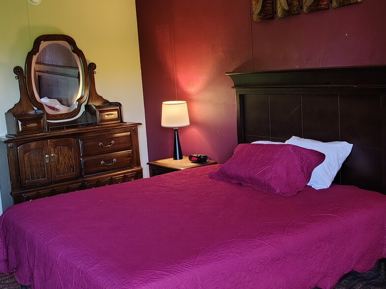 More Photos Of 10770 E State Highway 76, Branson West Hotel For Sale