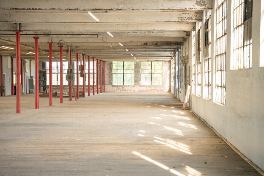 More Photos Of 1507 9th Ave, Knoxville Manufacturing For Lease