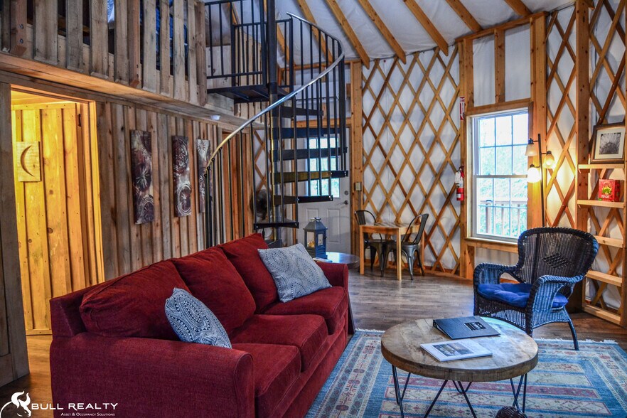 More Photos Of 1 Shumate Falls, Rich Creek Land For Sale