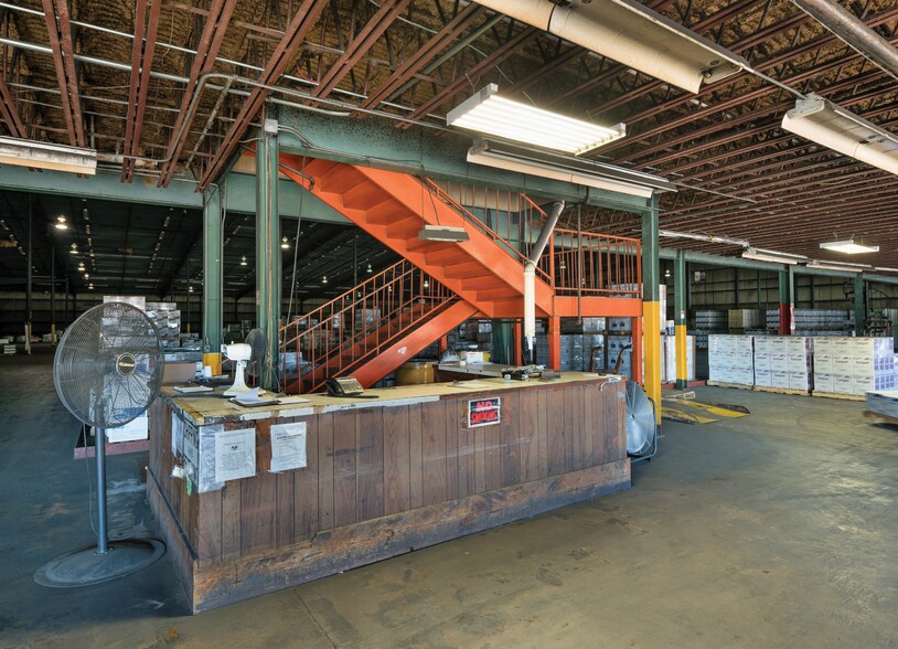More Photos Of 113 Carnegie St, Greenwood Distribution For Lease