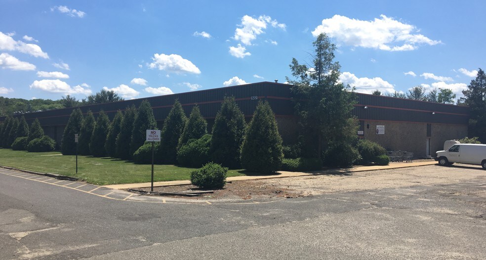 More Photos Of 920 State Route 33, Freehold Unknown For Lease