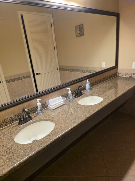 More Photos Of 8508 Precinct Line Rd, Colleyville Office For Lease