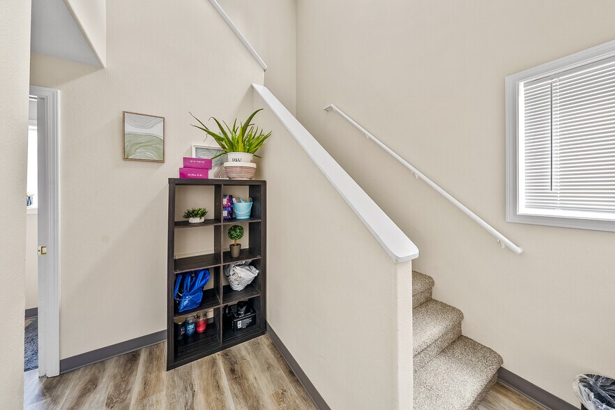 More Photos Of 124 S 63rd St, Springfield Apartments For Sale