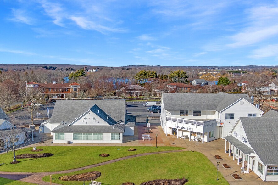 More Photos Of 760 Montauk Hwy, Water Mill Unknown For Lease