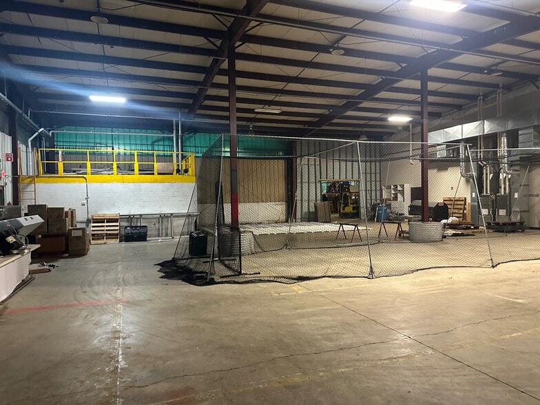 More Photos Of 1815 Morrissey Dr, Bloomington Warehouse For Sale