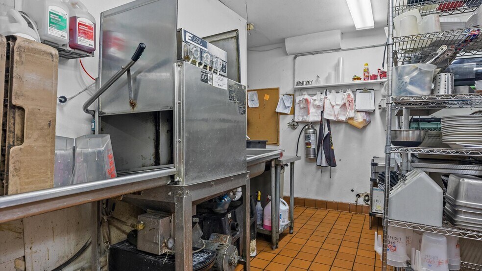 More Photos Of 2178 Railroad Ave, Rifle Restaurant For Sale