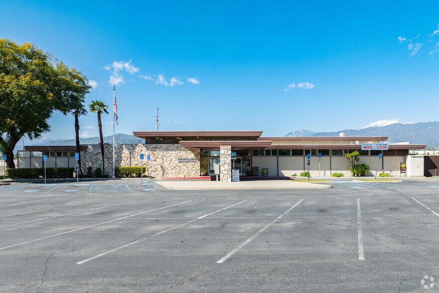 More Photos Of 1615 McKinley Ave, La Verne Airport For Lease