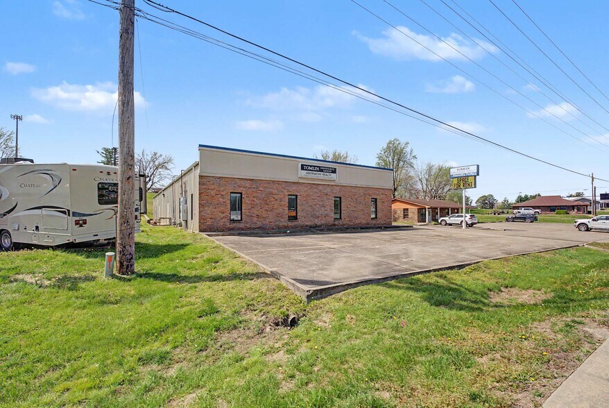 Primary Photo Of 2737 E Jackson Blvd, Jackson Medical For Lease