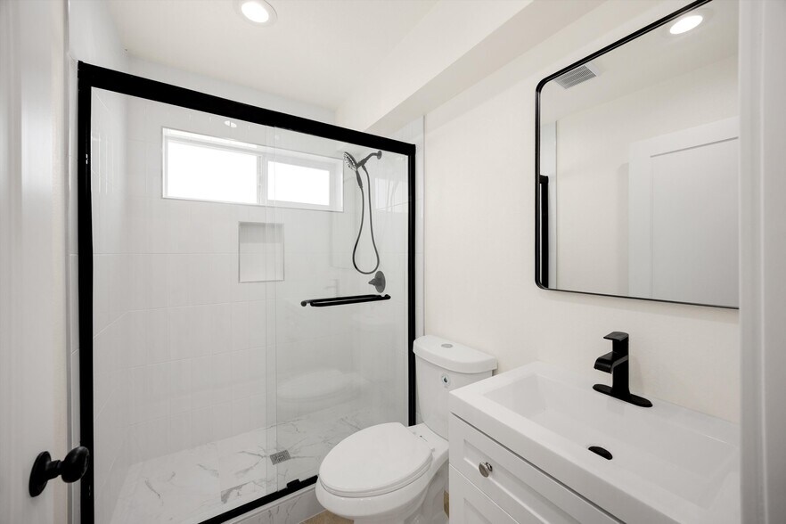 More Photos Of 102 E Avenida San Gabriel, San Clemente Multifamily For Sale