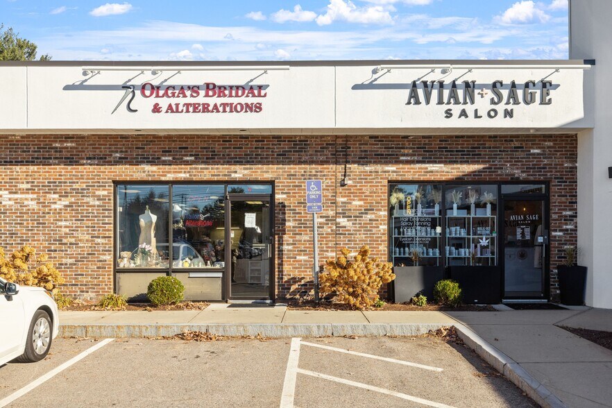 More Photos Of 493 Amherst St, Nashua Freestanding For Lease