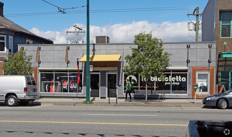 Primary Photo Of 233 W Broadway, Vancouver Storefront For Lease