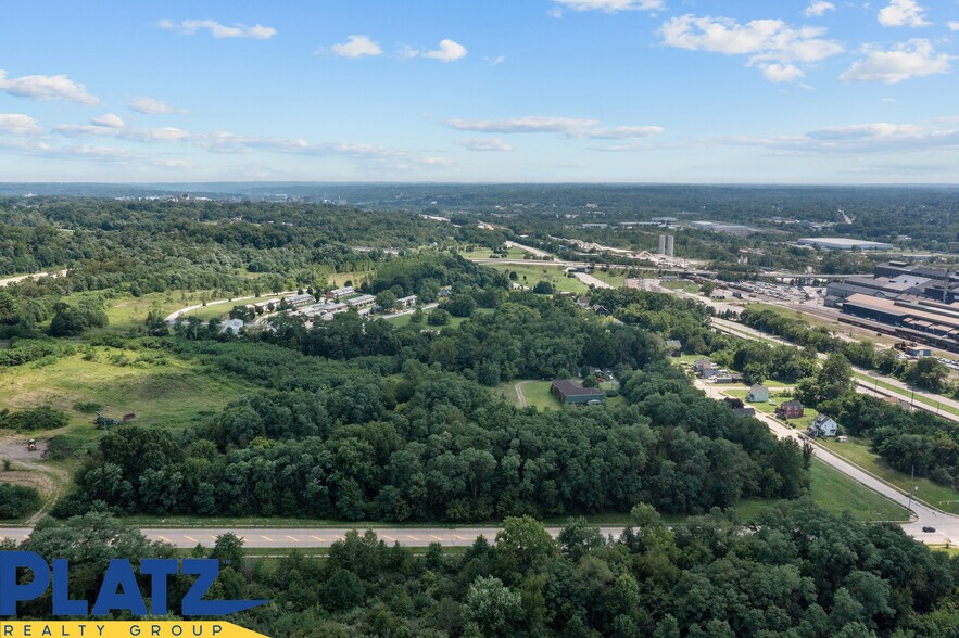 More Photos Of 126 Davis Ln, Youngstown Apartments For Sale