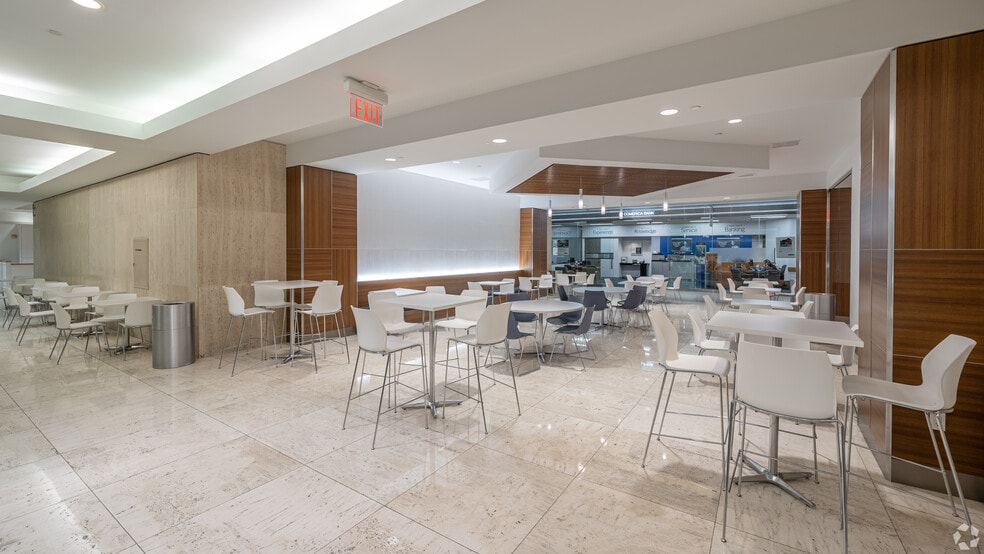 More Photos Of 811 Louisiana St, Houston Office For Lease