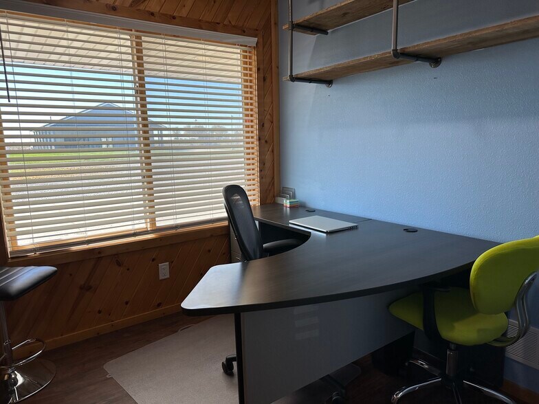 More Photos Of 2213 229th Pl, Ames Office For Lease