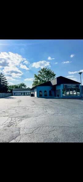 More Photos Of 4611 N Wheeling Ave, Muncie General Retail For Lease