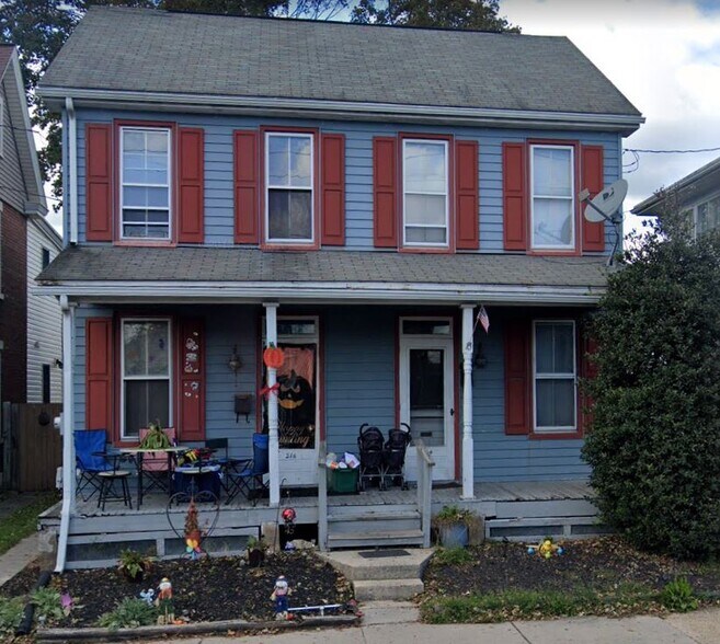 Primary Photo Of 214 W High St, Manheim Multifamily For Sale