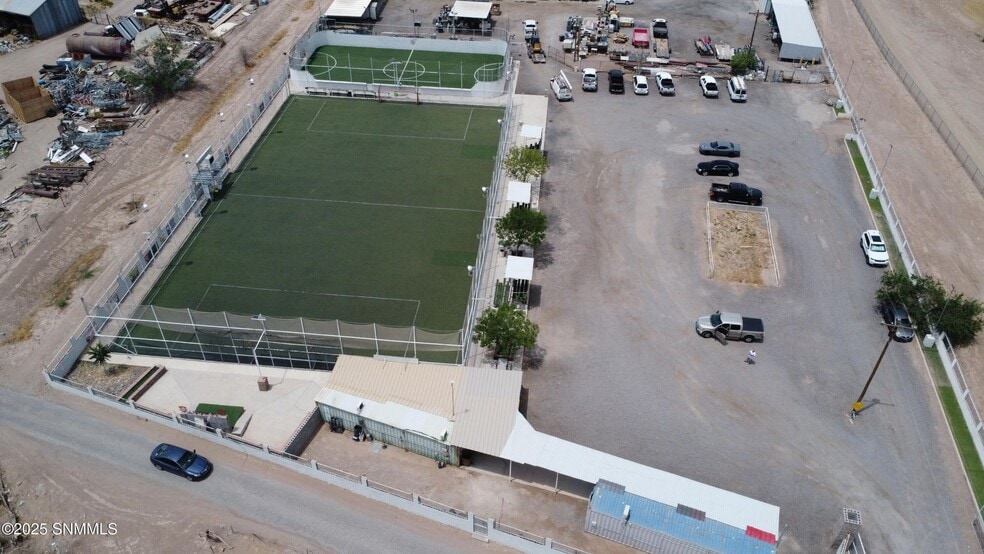 More Photos Of 990 Quesenberry St, Las Cruces Sports And Entertainment For Lease