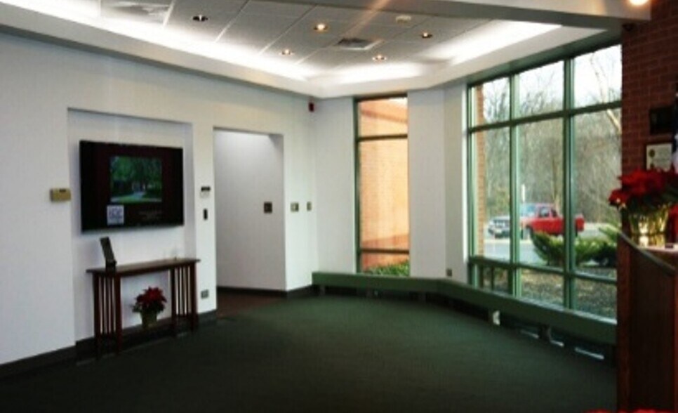 More Photos Of 10 Centre Dr, Monroe Township Office For Sale
