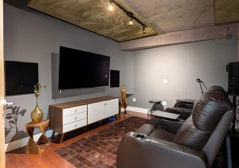 More Photos Of 3361-3365 Barham Blvd, Los Angeles Loft Creative Space For Lease
