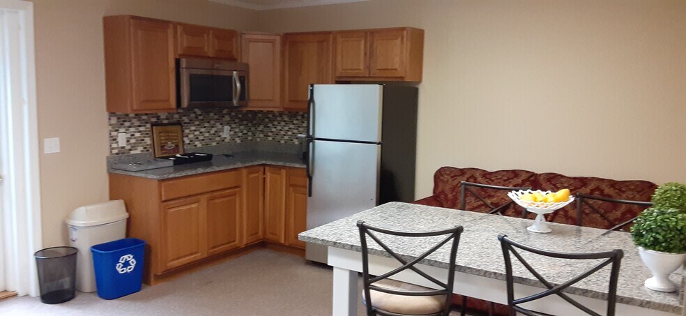 More Photos Of 24 Main St, Centerbrook Loft Creative Space For Lease