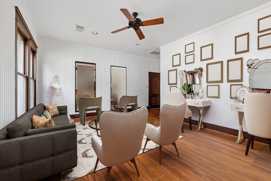 More Photos Of 38011 Spur 149 Rd, Magnolia Office Residential For Sale